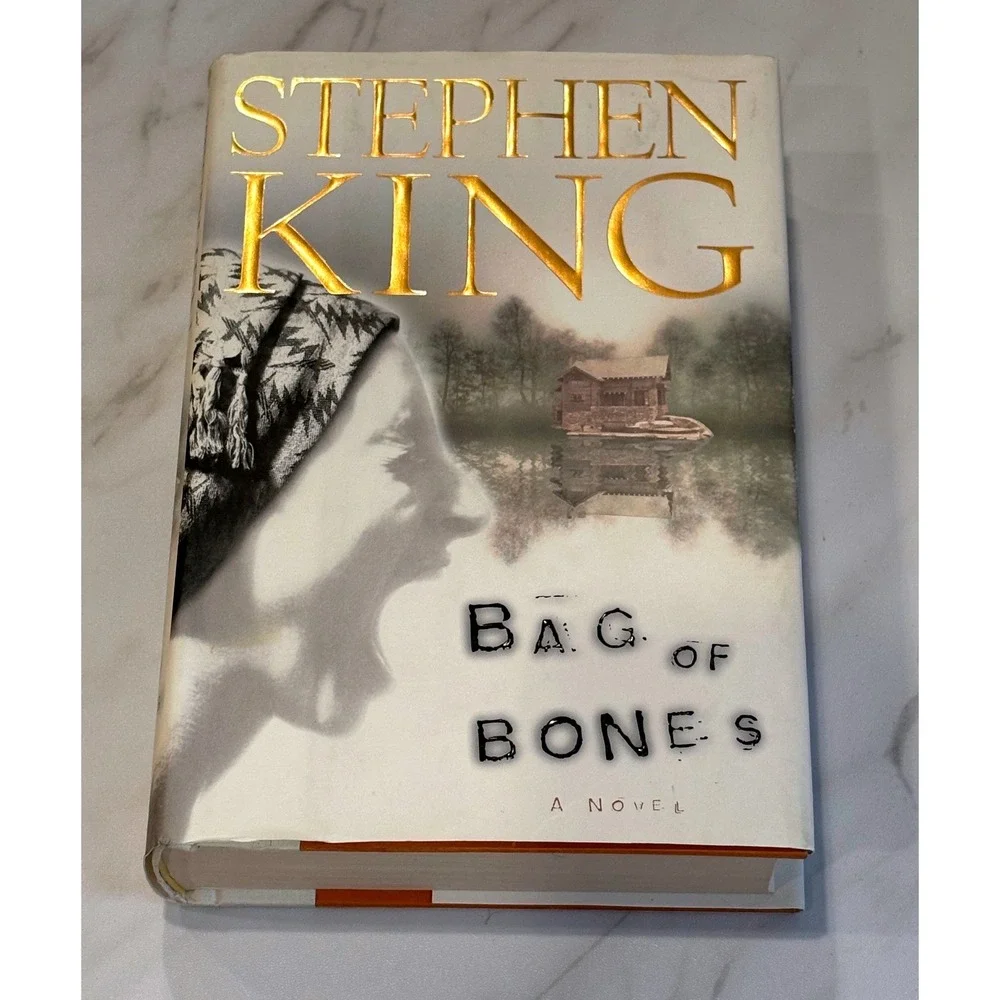 Stephen King Bag of Bones Novel Hardcover White 1st Edition Horror Fiction